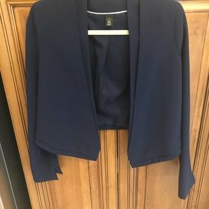 Flowy but structured navy cropped length blazer